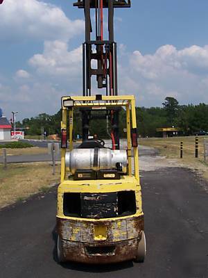 Hyster 5000 lb capacity forklift cushion/warehouse