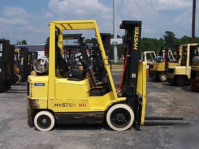 Hyster 5000 lb capacity forklift cushion/warehouse