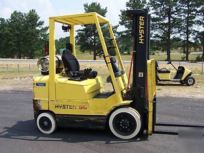 Hyster 5000 lb capacity forklift cushion/warehouse