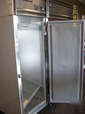 Victory reach-in glass door refrigerator 1-door RA1DS7