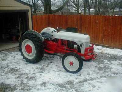 1949 ford 8N tractor ......no 