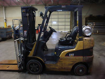 Cat loader skid forklift fork lift truck pallet lp gas