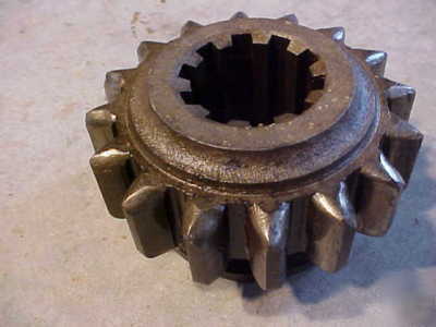 John deere b fifth and sixth speed sliding gear B1910R