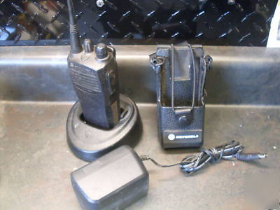 Motorola radius cp 200 portable 4 ch radio w/acc