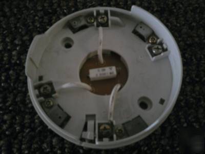 (11) fenwall ma-001 base adaptors (used)