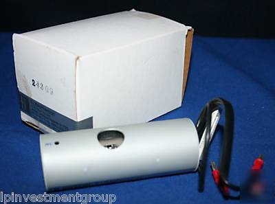 New mcpherson deuterium uv lamp light bulb waters 450 d