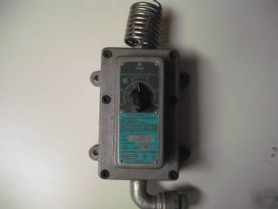 White roger hazardous location thermostat 2A20-2