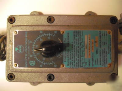 White roger hazardous location thermostat 2A20-2