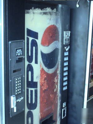 Pepsi can soda vending machine