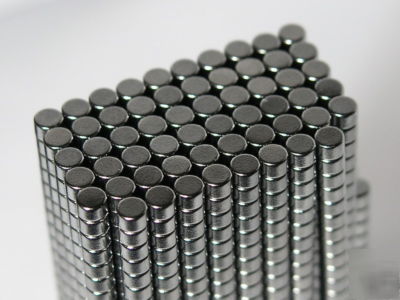 100 neodymium power magnets Ã¸ 3 x 2MM - chromium coated