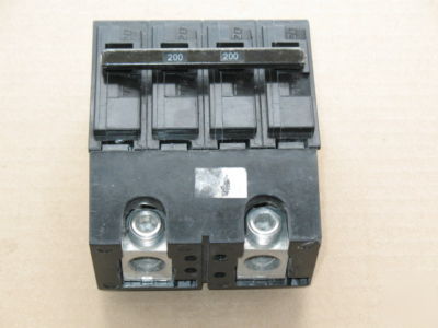 200 amp circuit breaker main panel siemens 240V plug-in