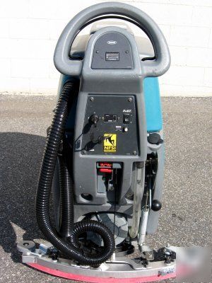 Tennant T3 floor scrubber 20