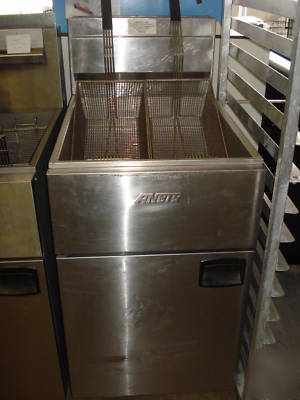 Anets used SLG100 70-100 lbs. gas fryer twin baskets 