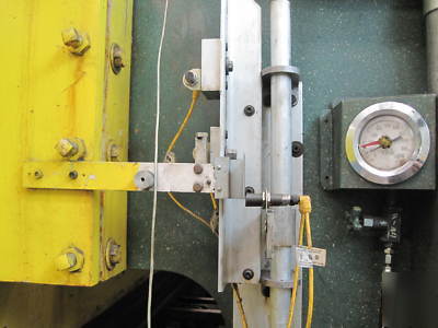Chicago dries & krump 500 ton 34' hydraulic press brake