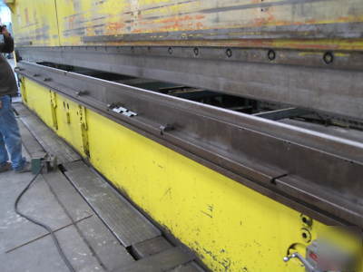 Chicago dries & krump 500 ton 34' hydraulic press brake