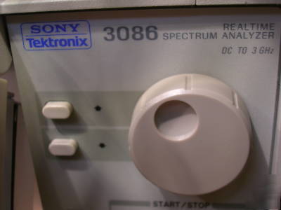 Tektronix 3086 realtime spectrum analyzer