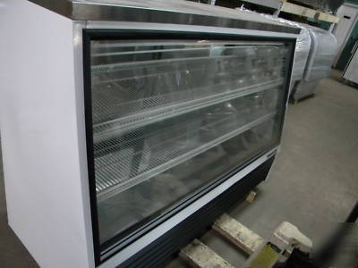 True 6FT deli case in great condition 