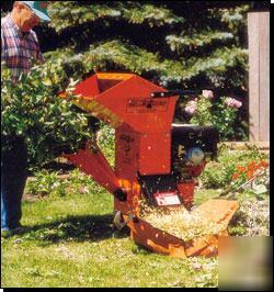 New bearcat 8HP wood chipper 