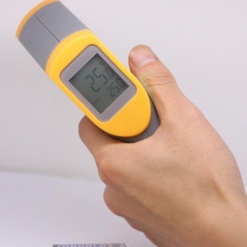 Non-touch ir infrared digital thermometer -32 to 380Â°c