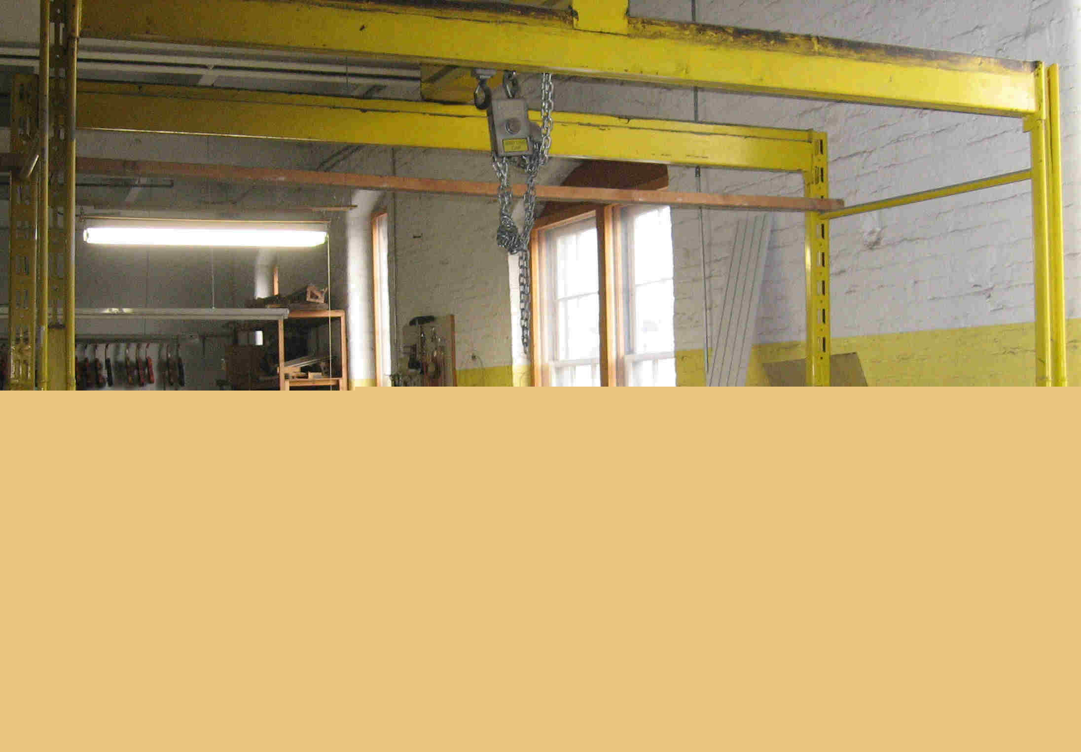 Process engineering 2A portable 2000LB hoist