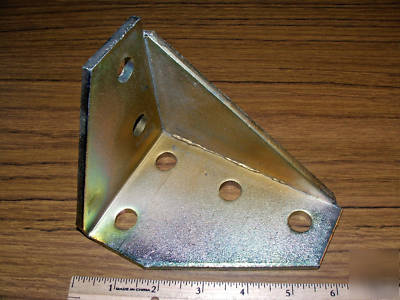 Steel corner bracket gusset plate braced strut fitting 
