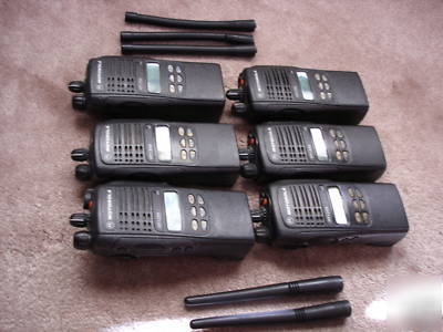 (6) motorola HT1250 uhf AAH25SDF9AA5AN ht radio 128 ch