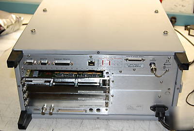 Hp 16702A logic analyzer w/16715A 667MHZ module