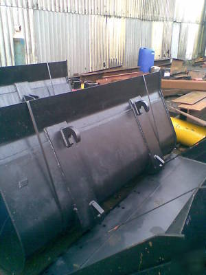 H/duty jcb telehandler/loadall bucket ( see listing )
