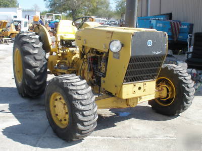 New holland grade tractor 545D 4X4