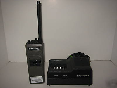 Motorola HT600 vhf 6 ch radio with dtmf keypad
