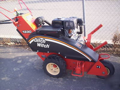 New ditch witch 1330 walk behind trencher