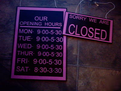 Open-closed &opening hours sign,signs,shop,*pink+black*