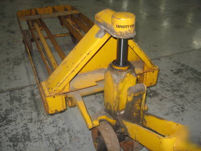 Prime mover shop cart hydraulic lift lawn tractors stuf