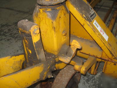 Prime mover shop cart hydraulic lift lawn tractors stuf