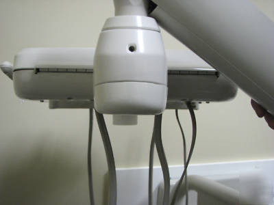 Midmark procenter wall mounted dental delivery unit