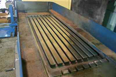 N/c systems model #VM750 3AXIS cnc mill