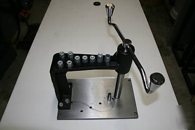 New e z hand tapper brand tap #8 to 3/4