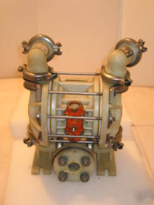 No name double diaphragm pump model #: 02-3150-20