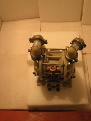 No name double diaphragm pump model #: 02-3150-20