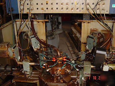 Wirth et gruffat rotary and transfer machine 8 station