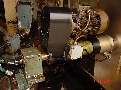 Wirth et gruffat rotary and transfer machine 8 station
