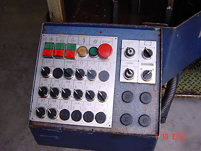 Wirth et gruffat rotary and transfer machine 8 station