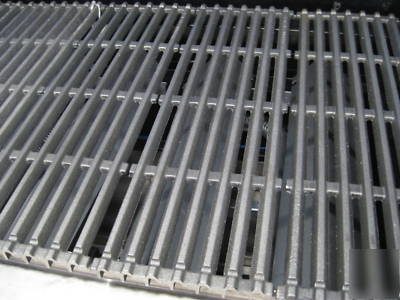 Apw wyott radiant grill gas 48