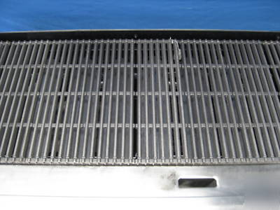 Apw wyott radiant grill gas 48