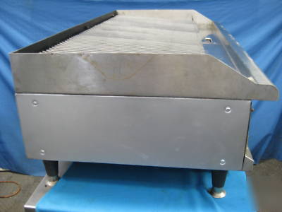 Apw wyott radiant grill gas 48