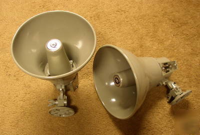 Lot of 2 quam-nichols speaker horns #QH16T