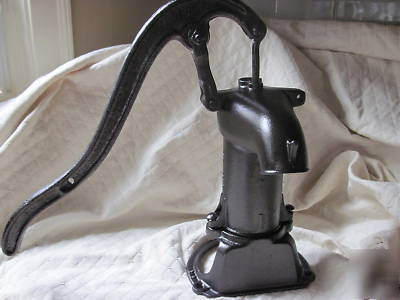 Vintage cast iron hand water pump well unusual bronze