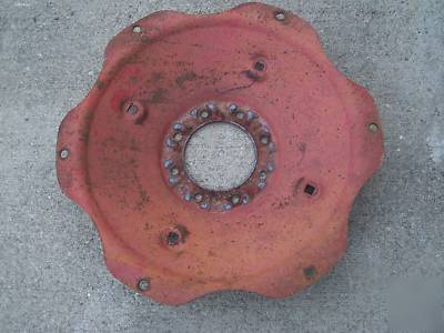 Farmall 300U rear wheel hub