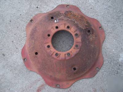 Farmall 300U rear wheel hub