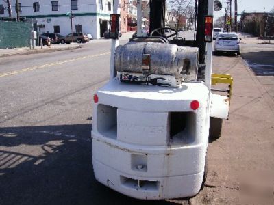 2003 hyster forklift 3 stage mast- 1ST $3800 takes it